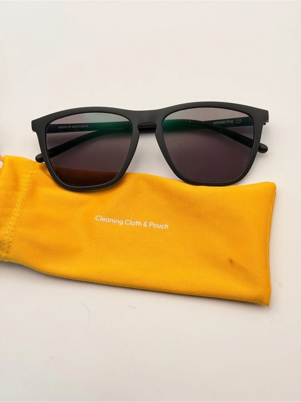 Arnette Sunglasses, excellent, cover included